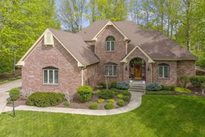 8741 Admirals Woods