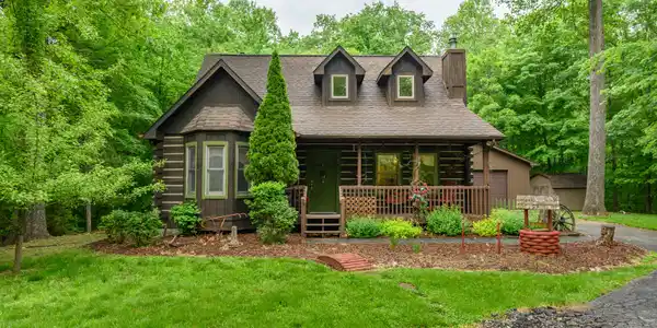 7809 Cordry Dr.