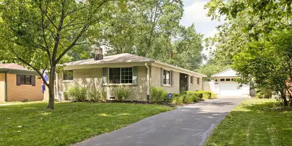 5742 Evanston