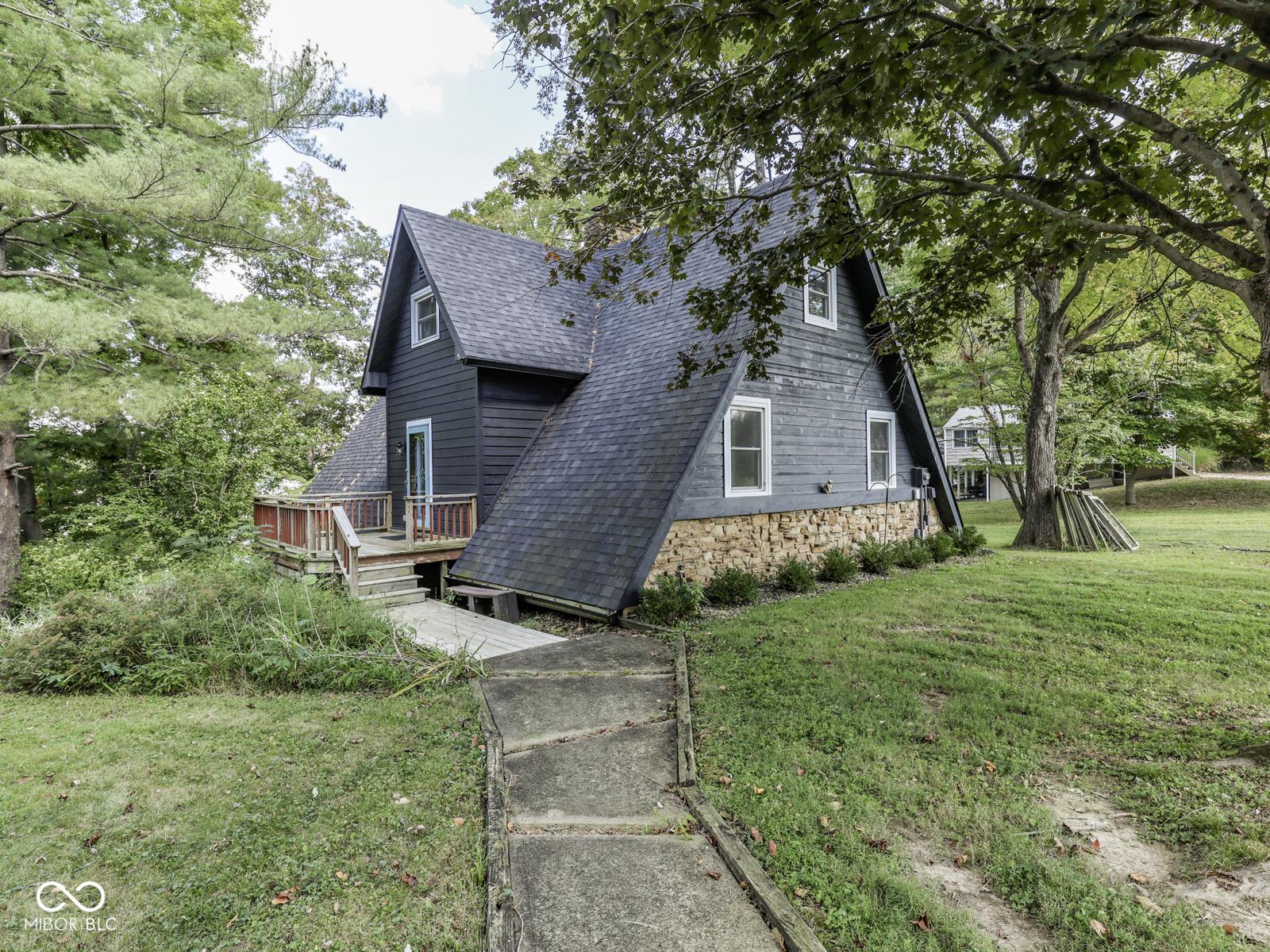 Image 1: Front Of Structure