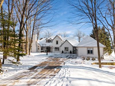 9806 Gulfstream Court