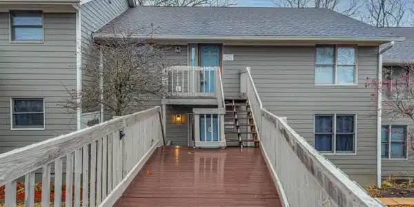 9449 Pointe Retreat