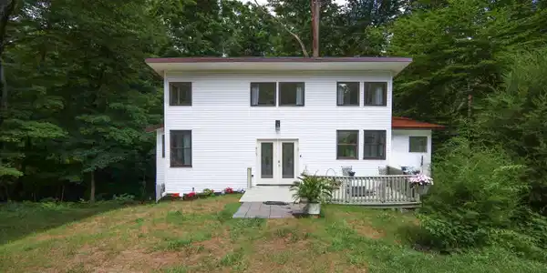 8167 Center Lake Road