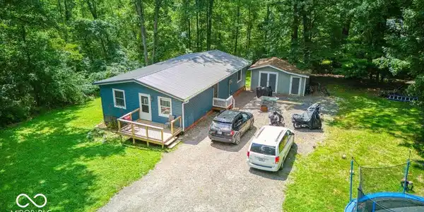 7802 Center Lake Road