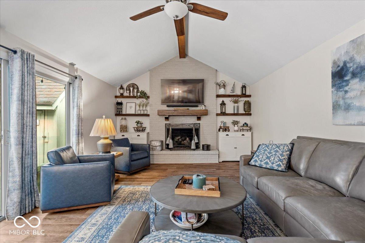 Image 3: Great Room Image 3: Great Room