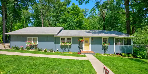 6400 Mallard Drive