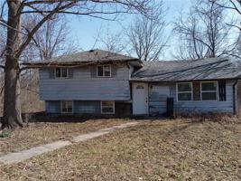 8351 SWEETWATER