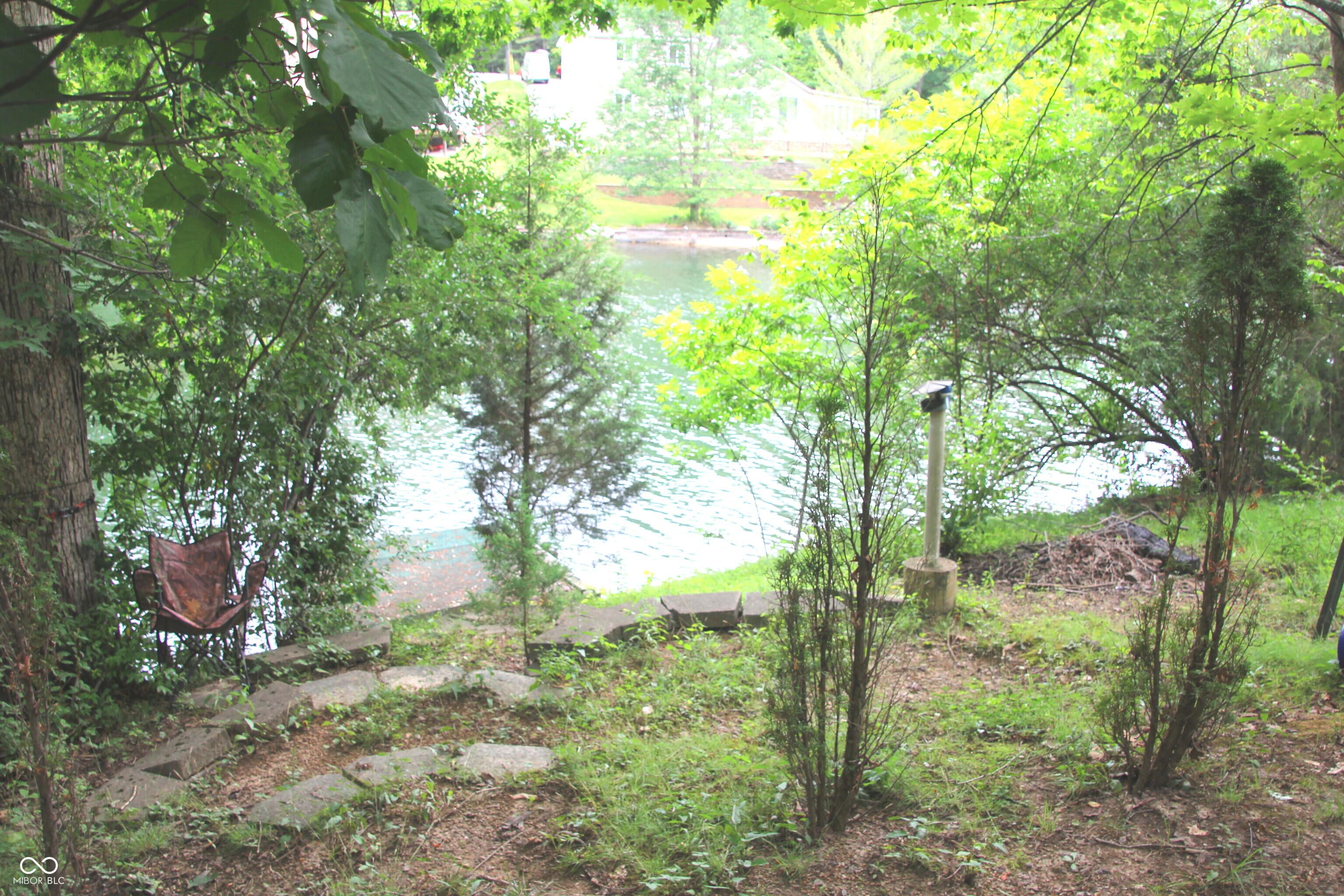 Image 4: View Image 4: View