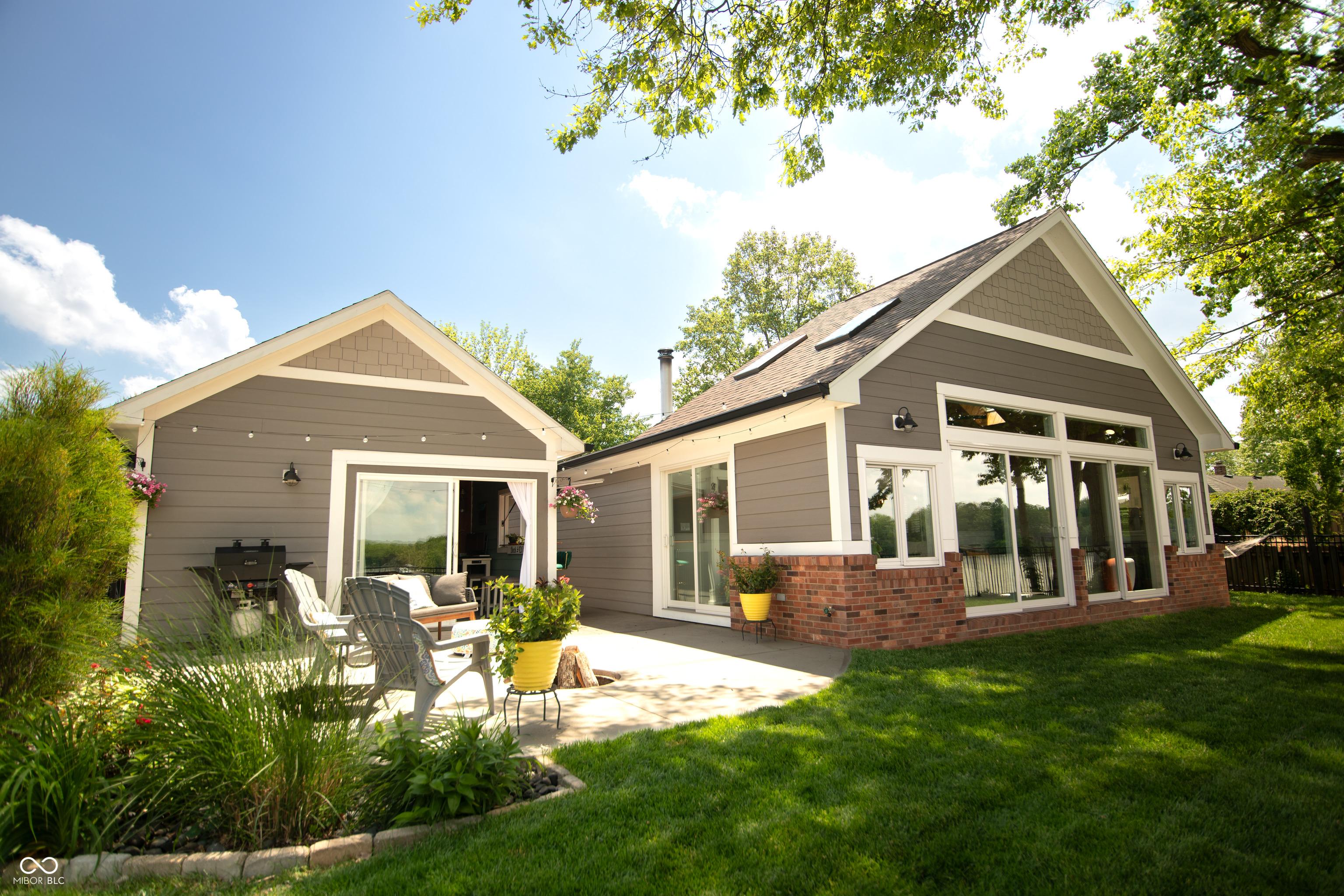 Image 4: Back Of Structure Image 4: Back Of Structure