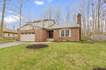 10982 Geist Woods Drive S