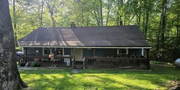 7906 Maple Drive