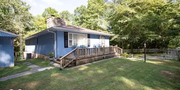 1343 Fair Oaks Court