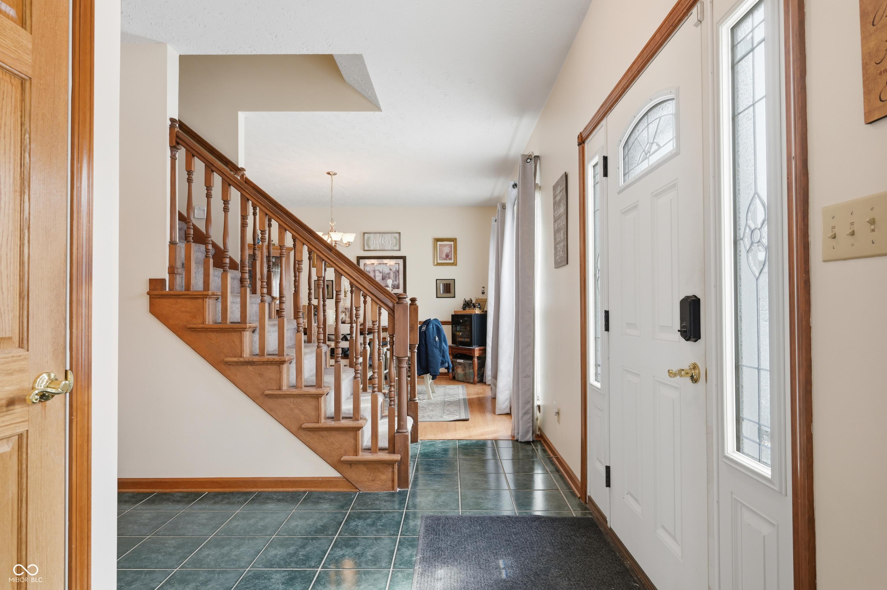 Image 3: Entrance Foyer