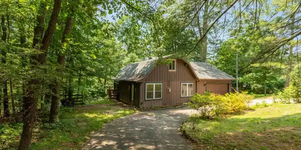7899 Laurel Drive