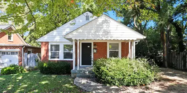 2314 E 58th Street