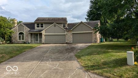 8900 Lesley Lane