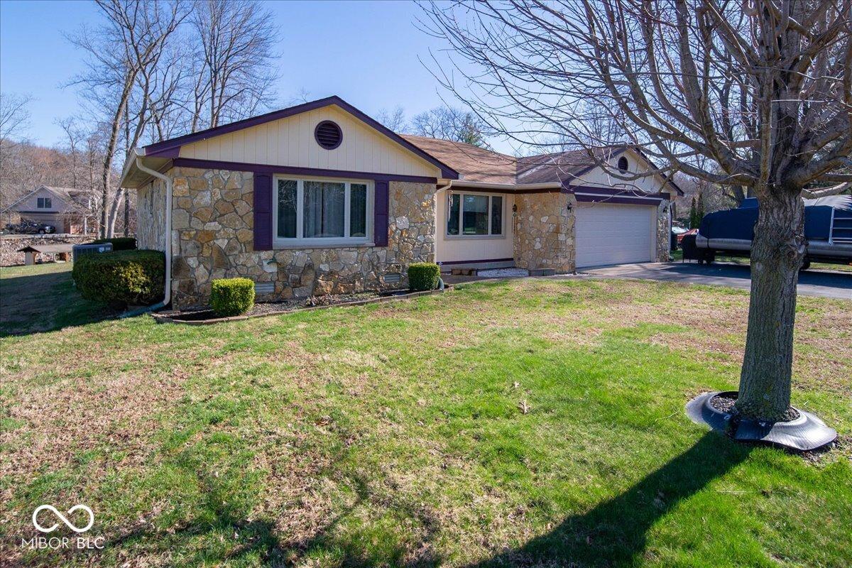 Image 3: Front Of Structure