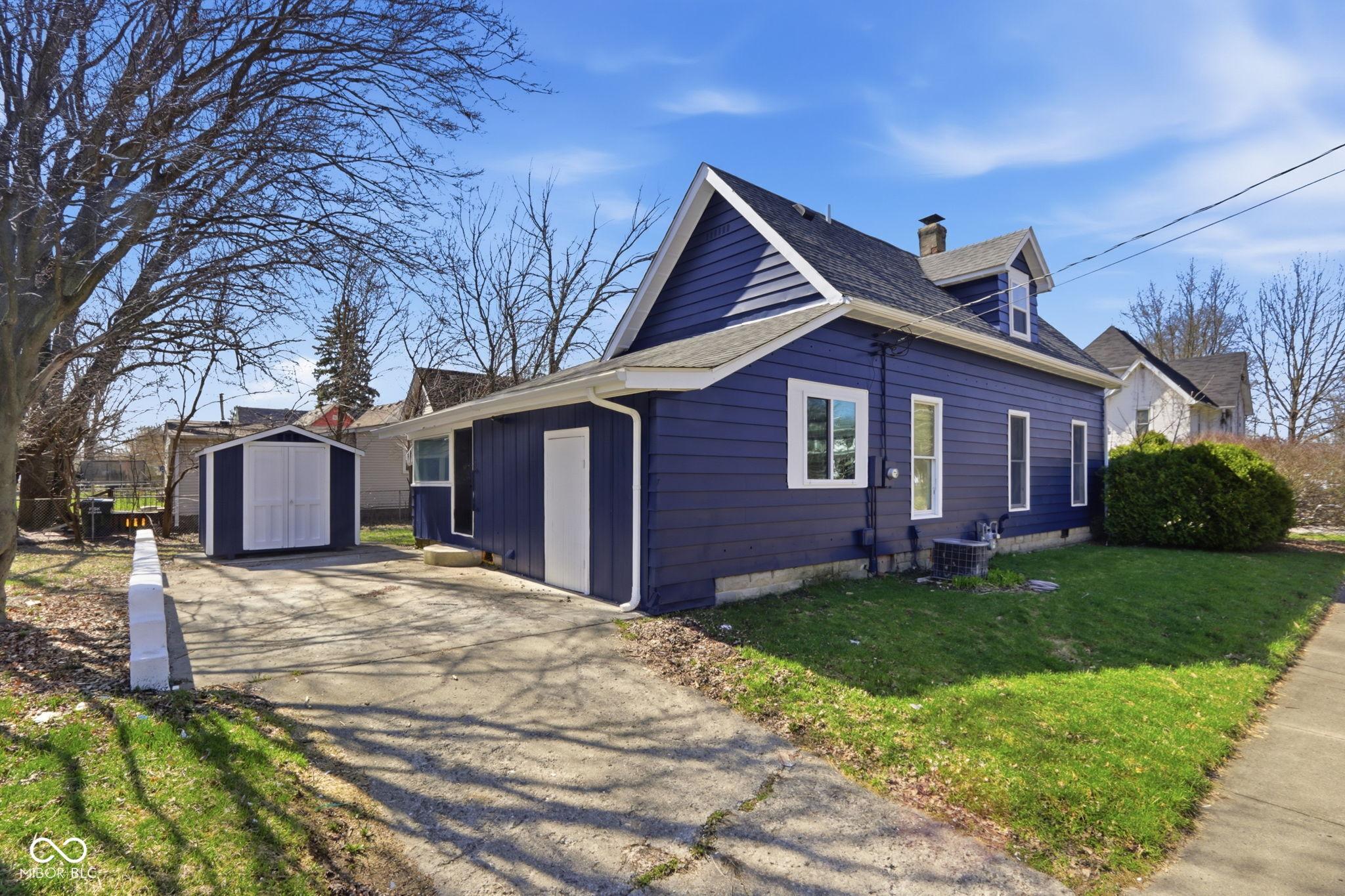 Image 2: Side Of Structure