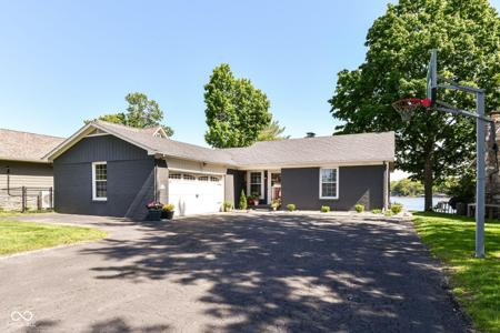 1420 Bayswater Lane