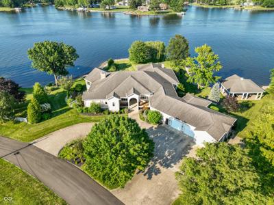 348 SW Shoshone Trail