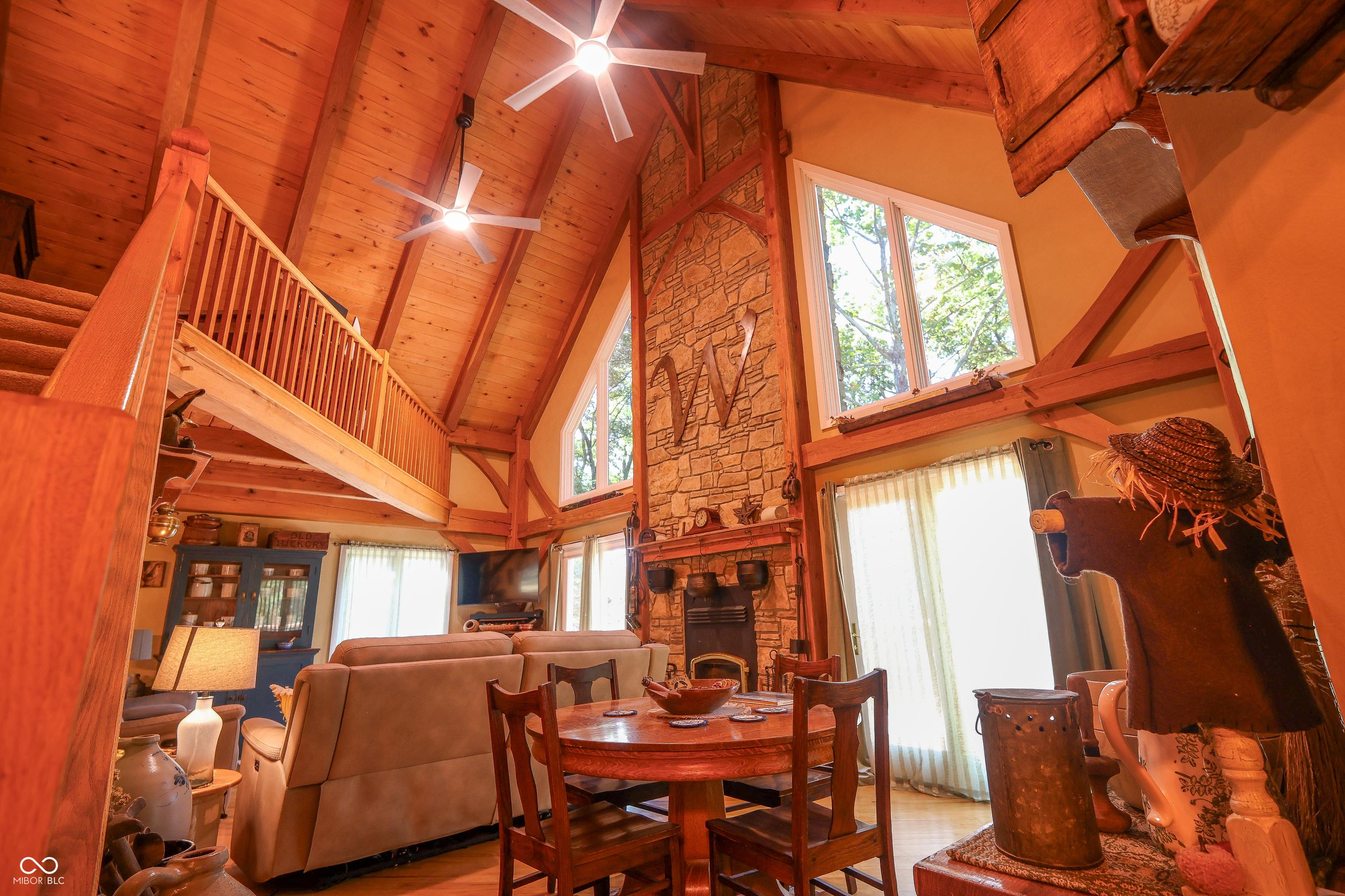 Image 2: Living Room