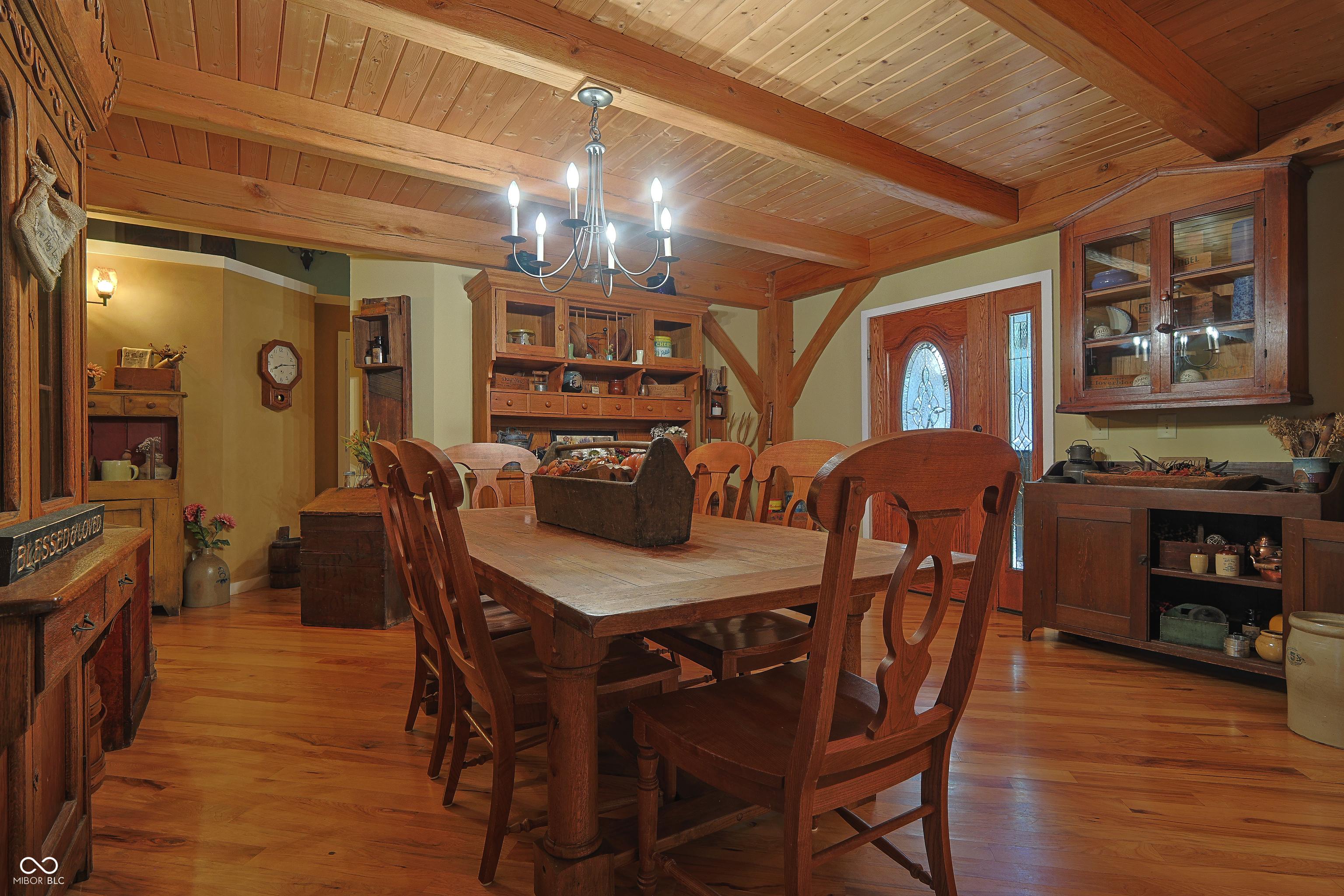 Image 4: Dining Room