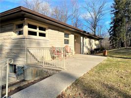 7352 Lakeside Drive