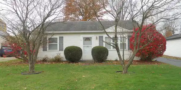 129 Allen Lane
