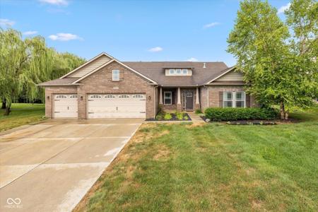 20956 Waters Edge Court