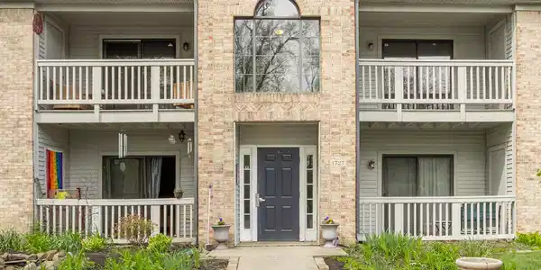 1727 E 56th Street Unit H