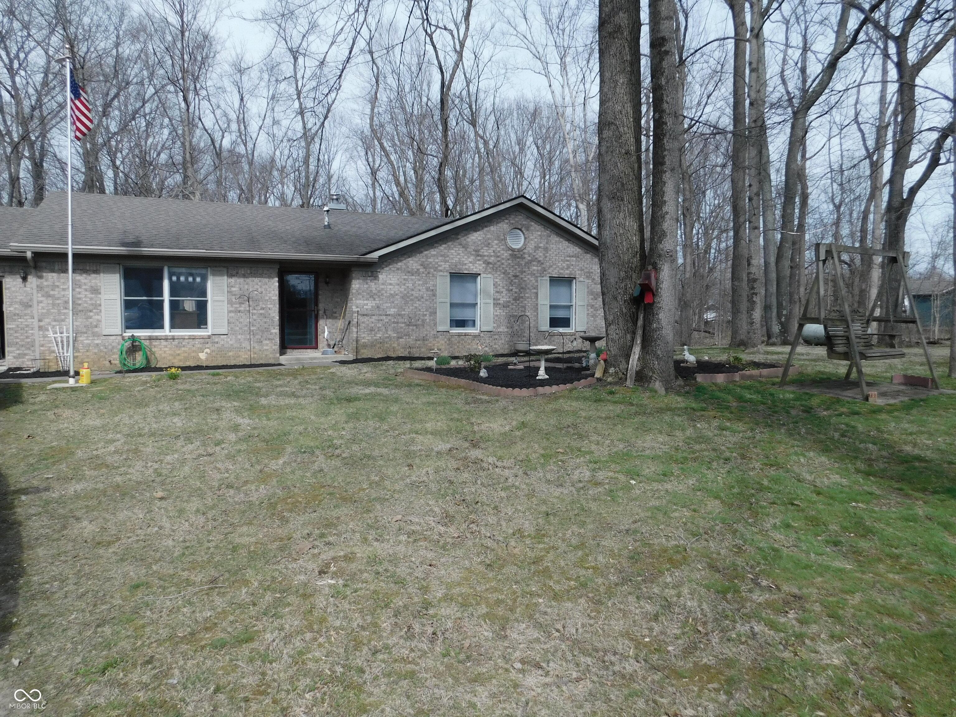 Image 3: Front Of Structure Image 3: Front Of Structure
