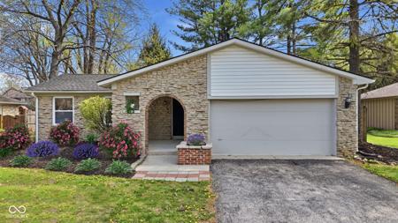 2204 Walnut Way
