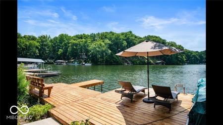 253 W Warford Drive