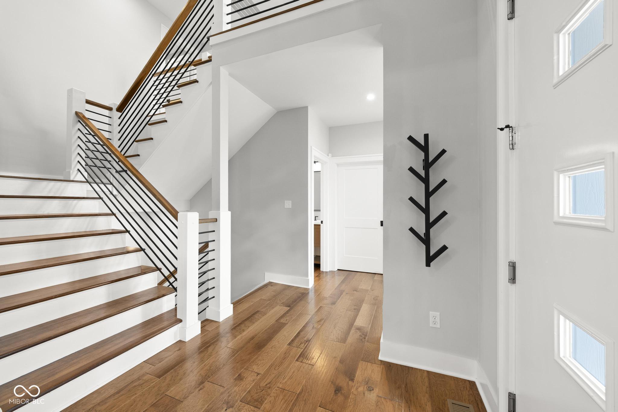Image 3: Entrance Foyer Image 3: Entrance Foyer