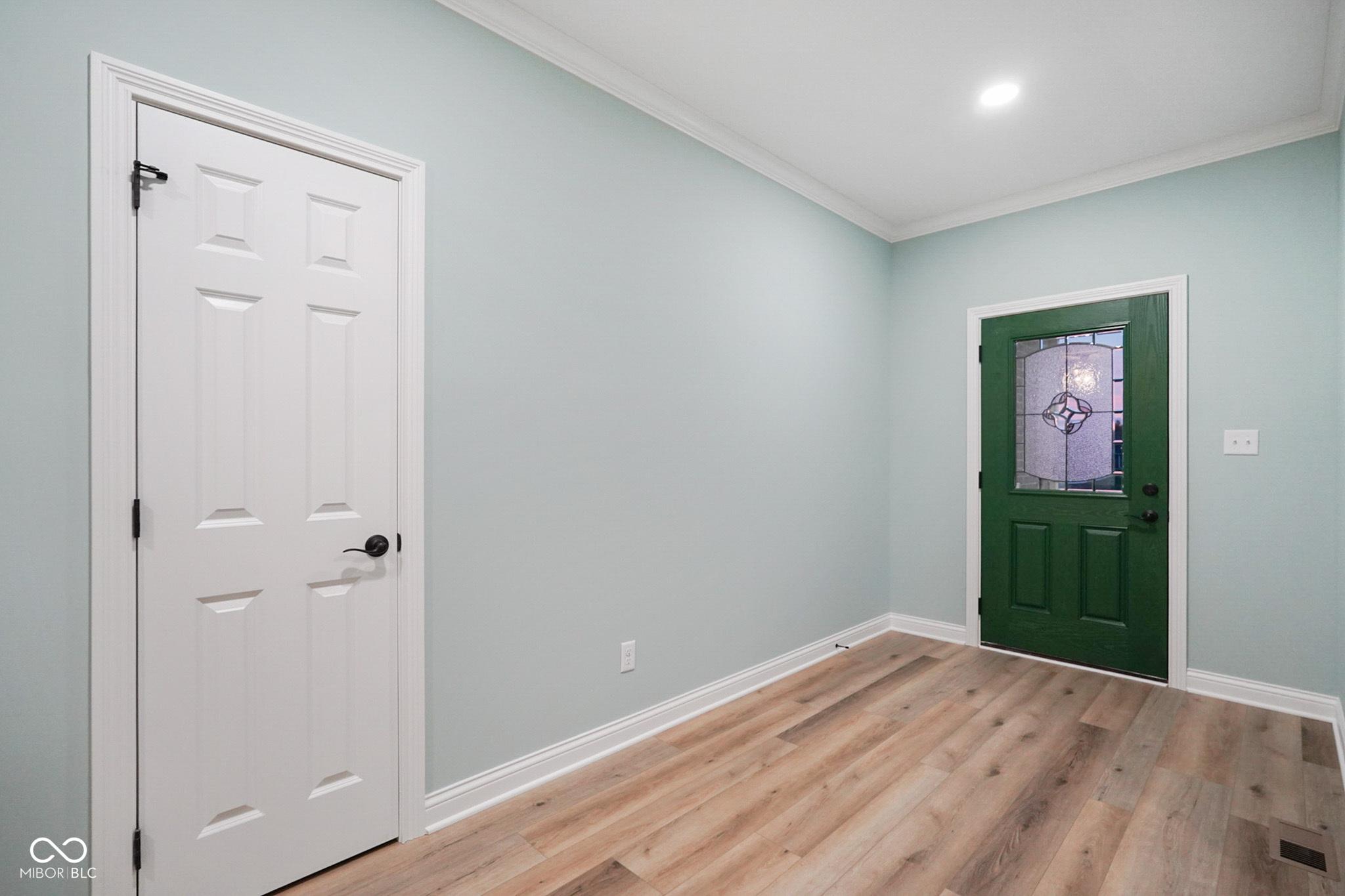 Image 4: Entrance Foyer