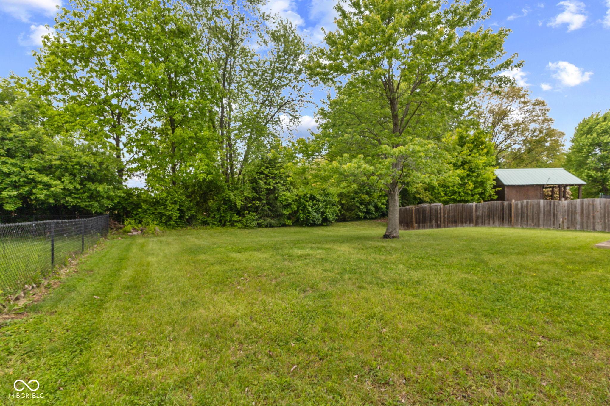 Image 2: Yard Image 2: Yard