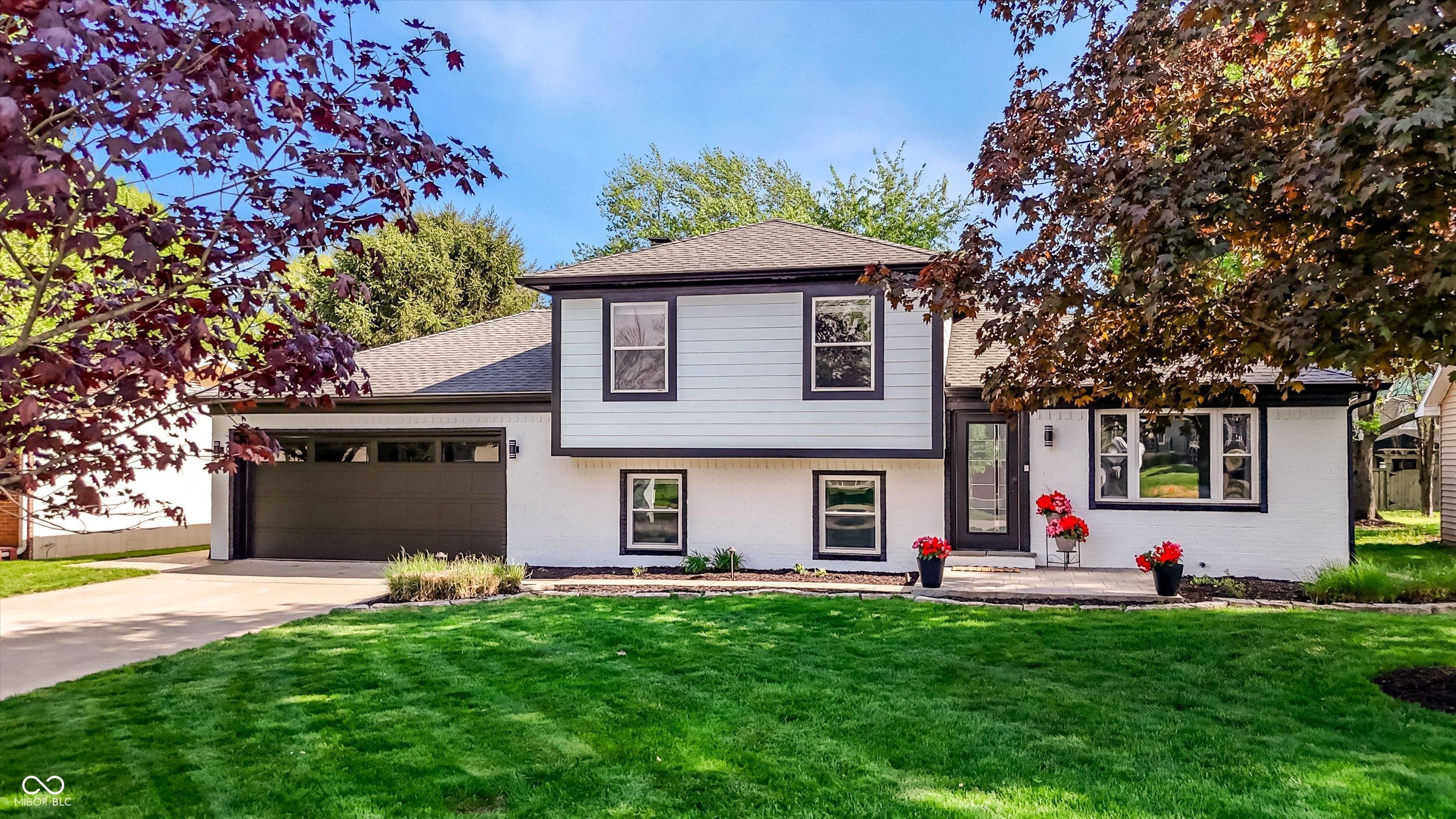 Image 2: Front Of Structure