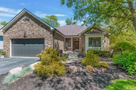 8061 Middle Bay Lane