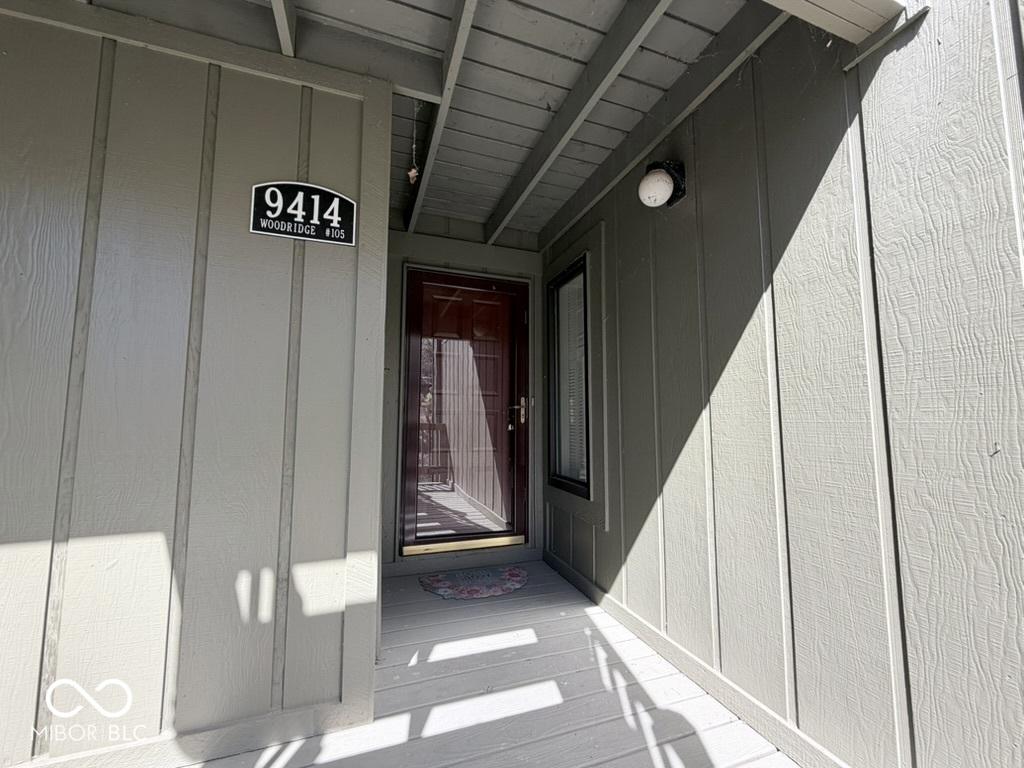 Image 1: Entry Image 1: Entry