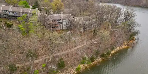 Image 4: Lake Image 4: Lake