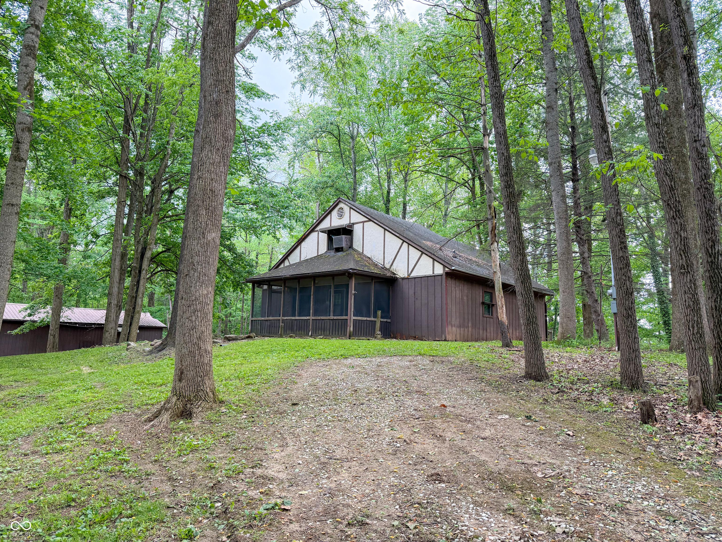 Image 1: Front Of Structure