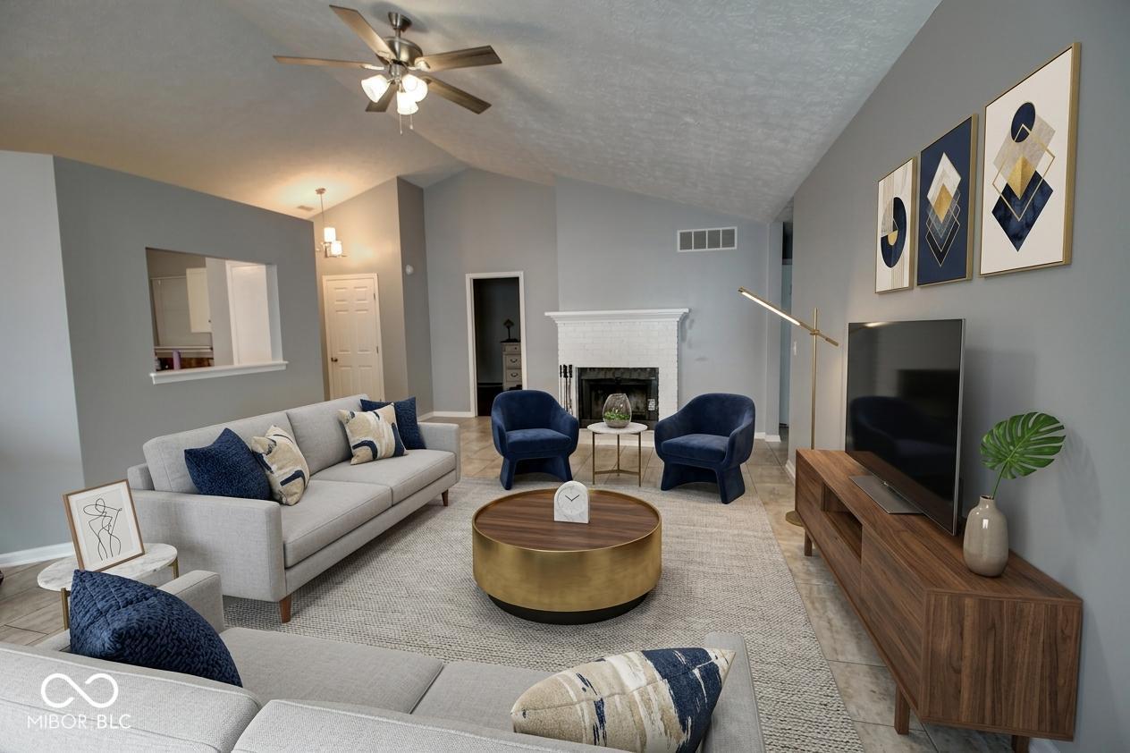 Image 2: Family Room Image 2: Family Room