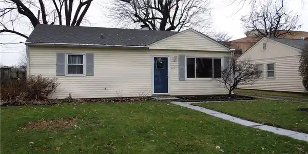 205 ALLEN Lane