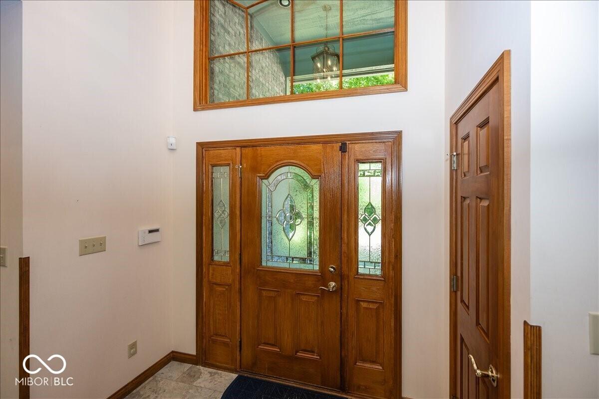 Image 3: Entrance Foyer