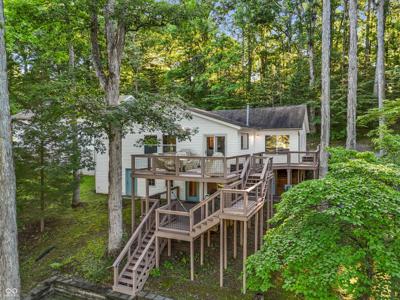 335 W Lakeview Drive