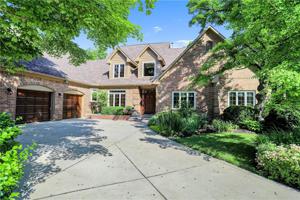 11695 Woods Bay