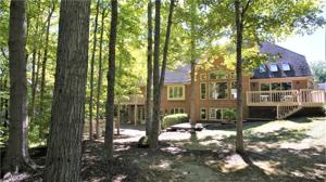 8244 Twin Pointe Circle