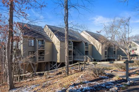 9382 Lake Ridge