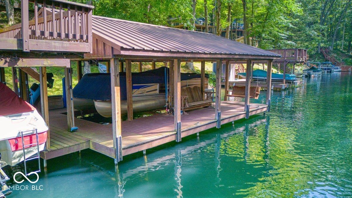 Image 4: Dock Image 4: Dock
