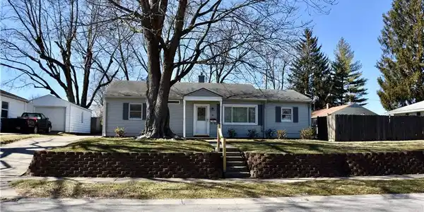 112 EIKENBERRY Street